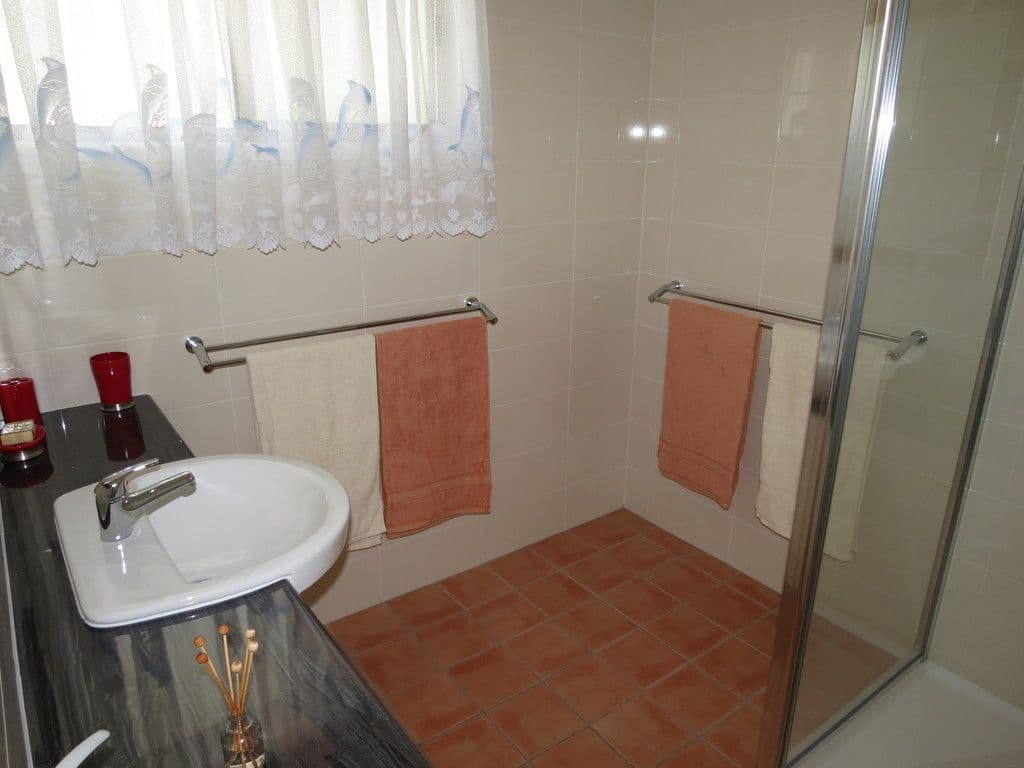 6 Andrea Place, Emerald QLD 4720, Emerald - Thumbnail 5