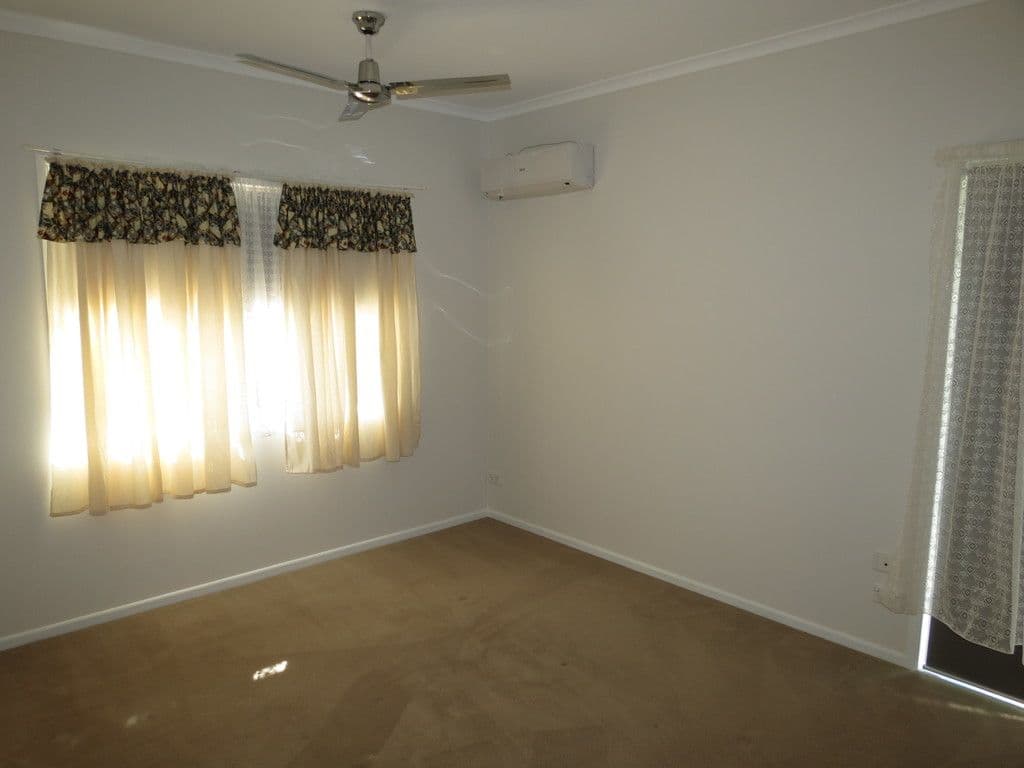 6 Andrea Place, Emerald QLD 4720, Emerald - Thumbnail 7