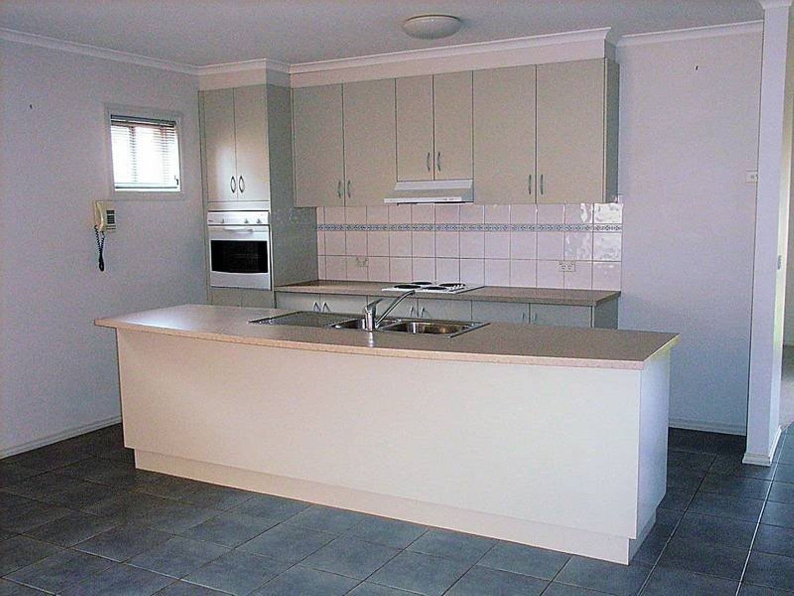 11 Carmela Court, Mildura - Thumbnail 8