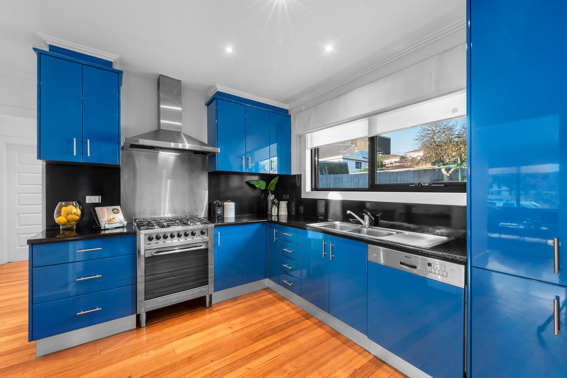 1 McComas Grove, Burwood VIC 3125, Burwood - Thumbnail 3
