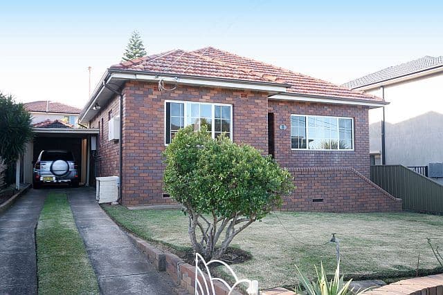 3 Robertson Crescent, MOUNT LEWIS NSW 2190, Mount Lewis - Image 1