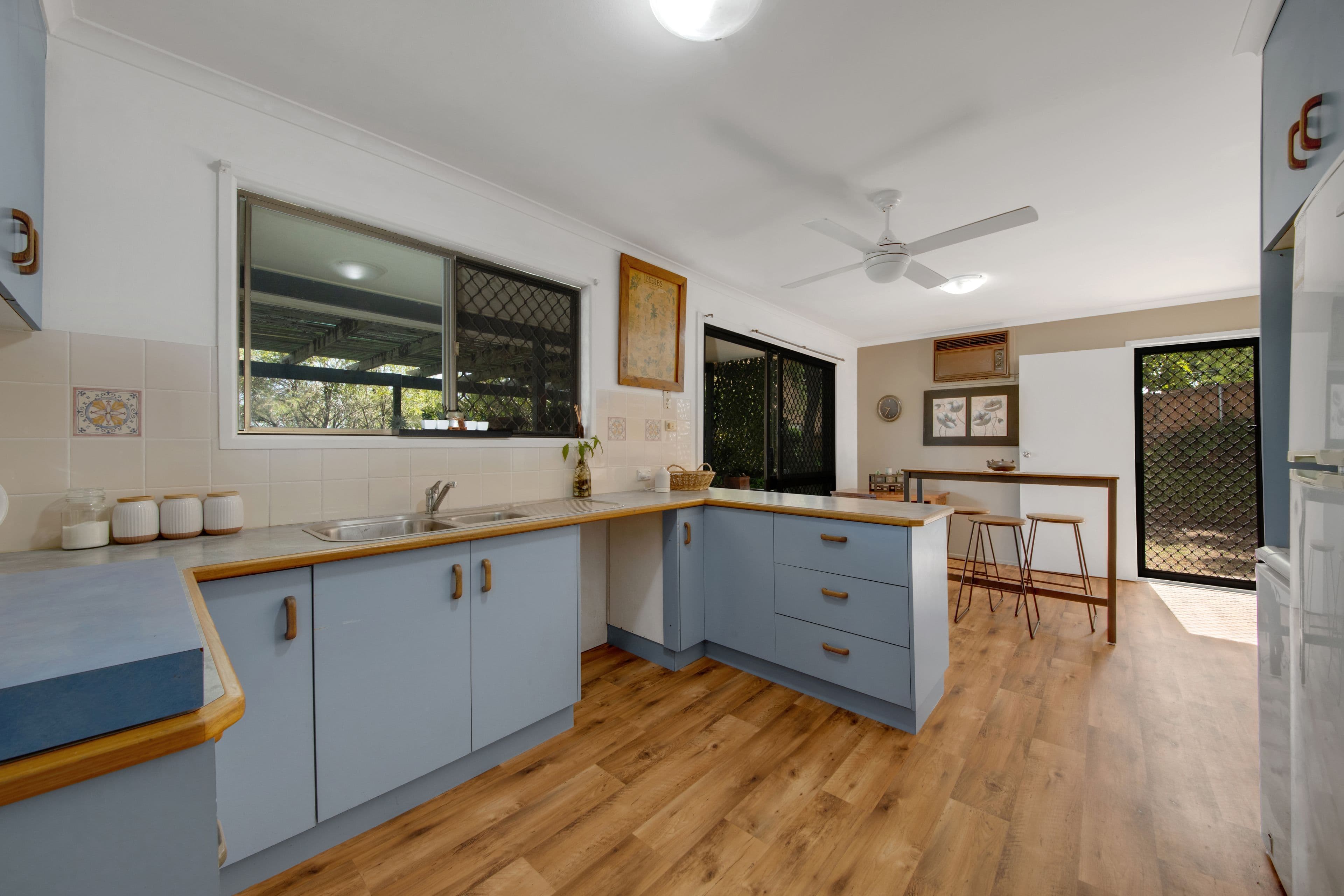 30 Higgins Street, West Gladstone QLD 4680, West Gladstone - Thumbnail 7