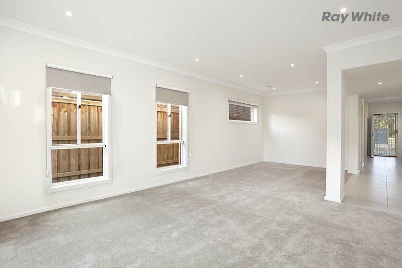 9 Ladybird Crescent, Point Cook VIC 3030, Point Cook - Thumbnail 4