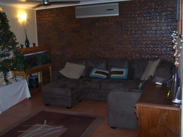2 Daniel Drive, GLADSTONE QLD 4680, Gladstone Central - Thumbnail 3