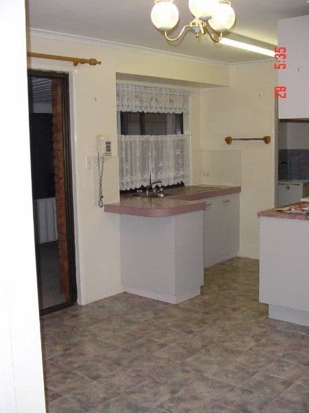 6 Mahogany Street, NEWTOWN QLD 4350, Newtown - Thumbnail 2