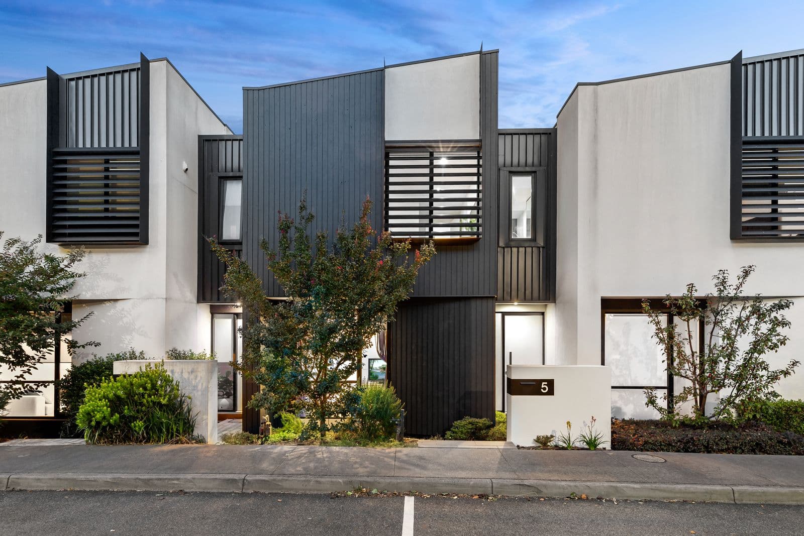 5 Monde Street, Camberwell VIC 3124, Camberwell - Thumbnail 2