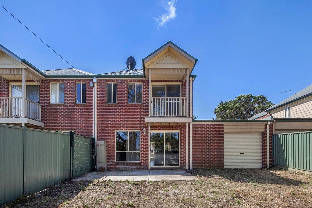 8 Bentley Place, Ballarat East VIC 3350, Ballarat East - Thumbnail 3