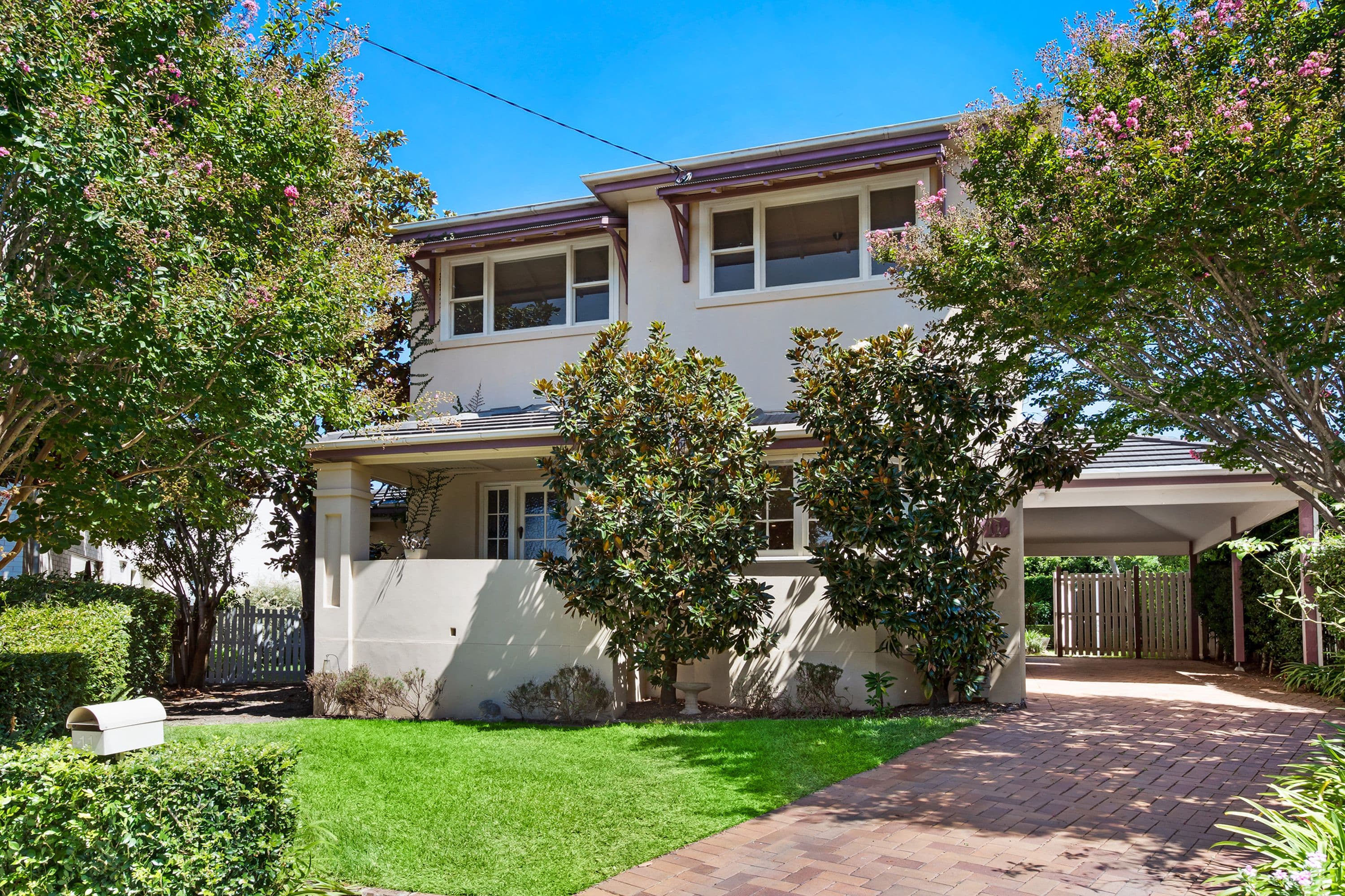 11 The Crescent, Russell Lea - Image 1