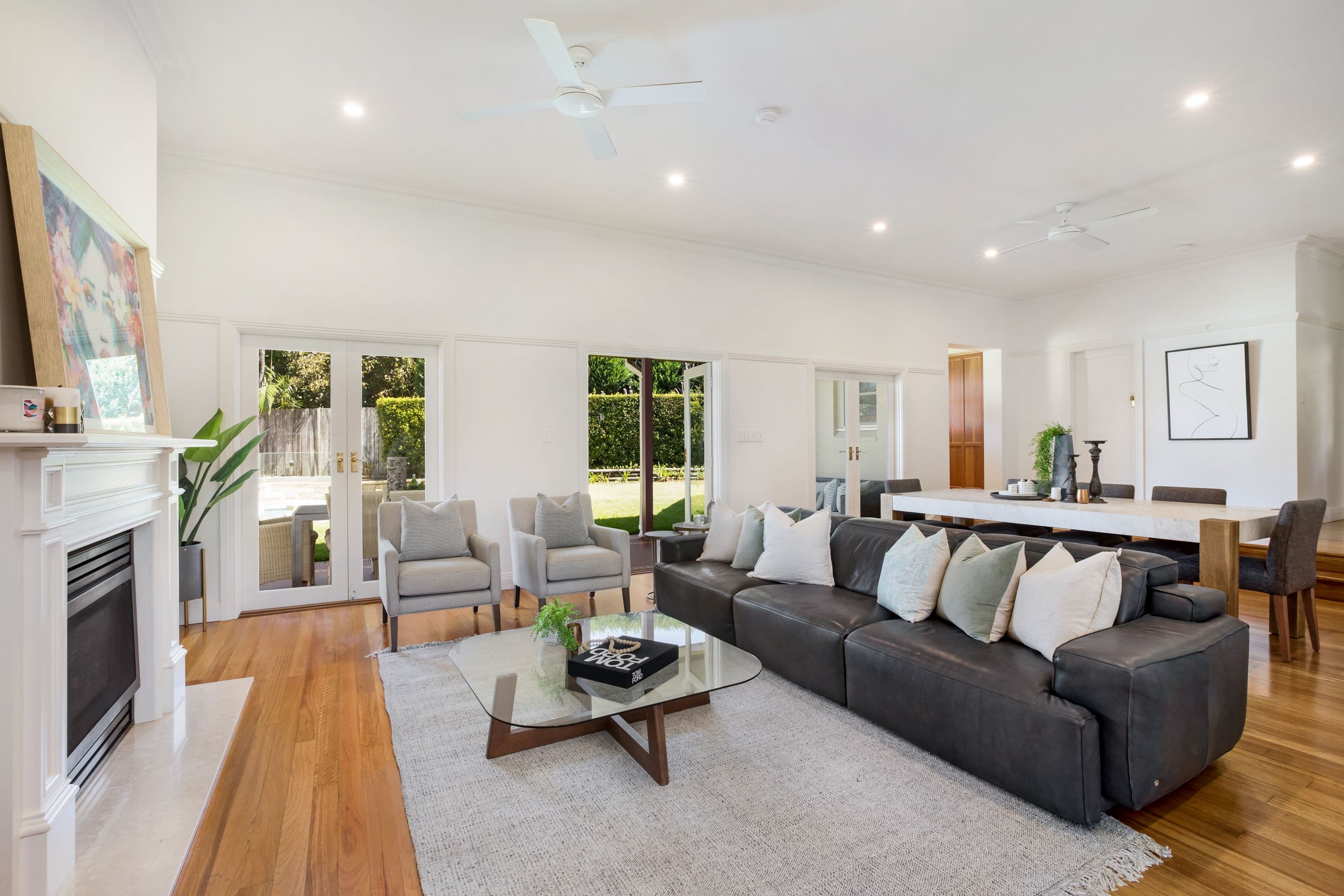 11 The Crescent, Russell Lea - Thumbnail 3