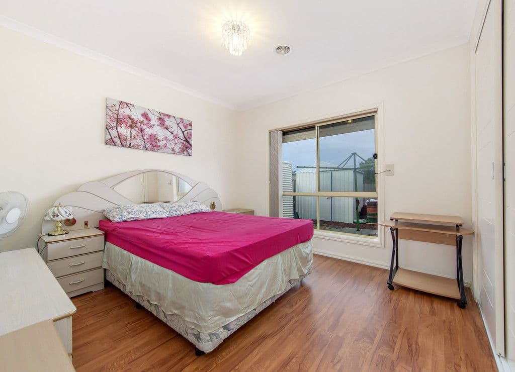11 Ironbark Grove, Burnside Heights VIC 3023, Burnside Heights - Thumbnail 8