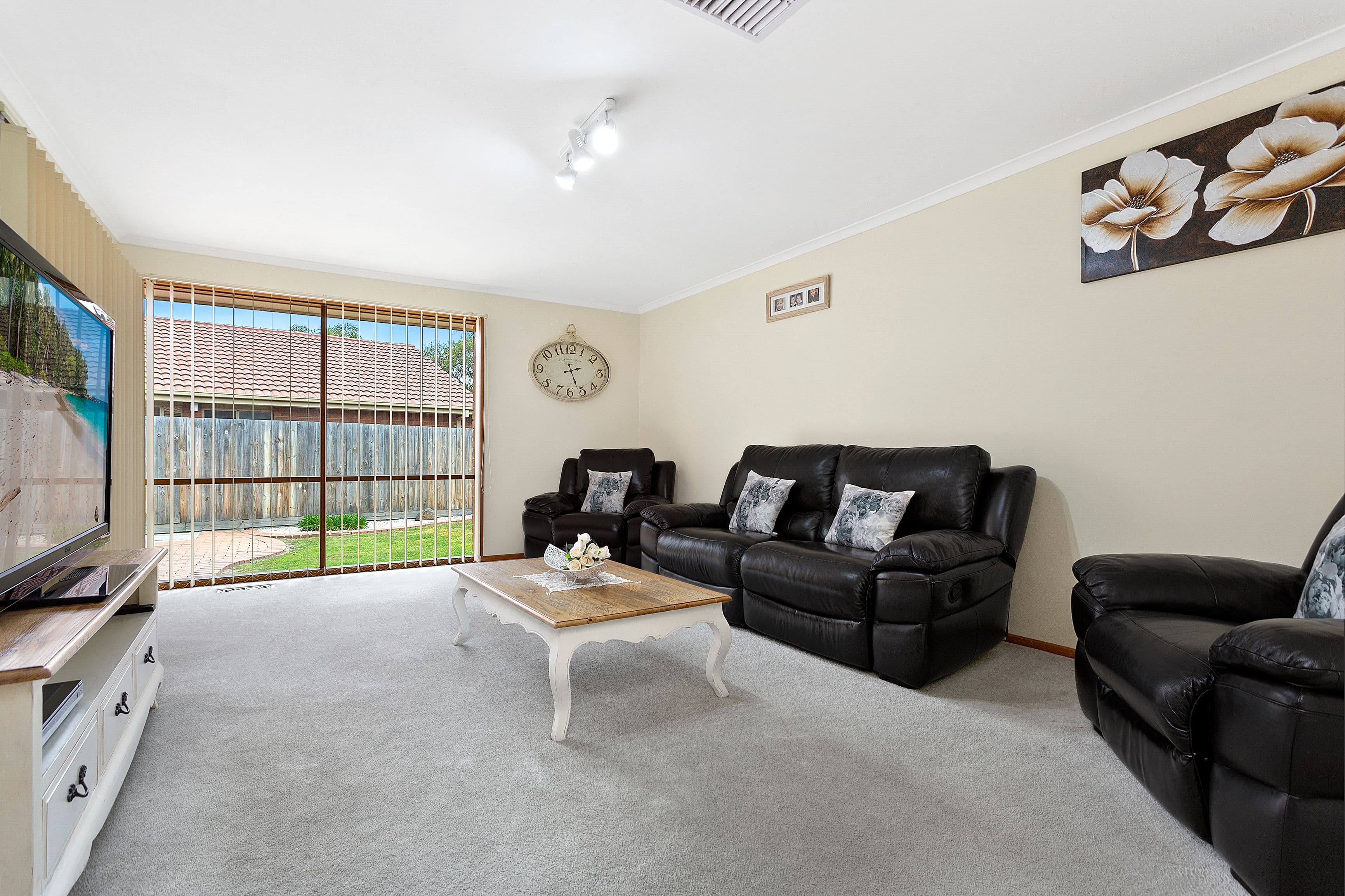 11 Ross Court, Mill Park VIC 3082, Mill Park - Thumbnail 5