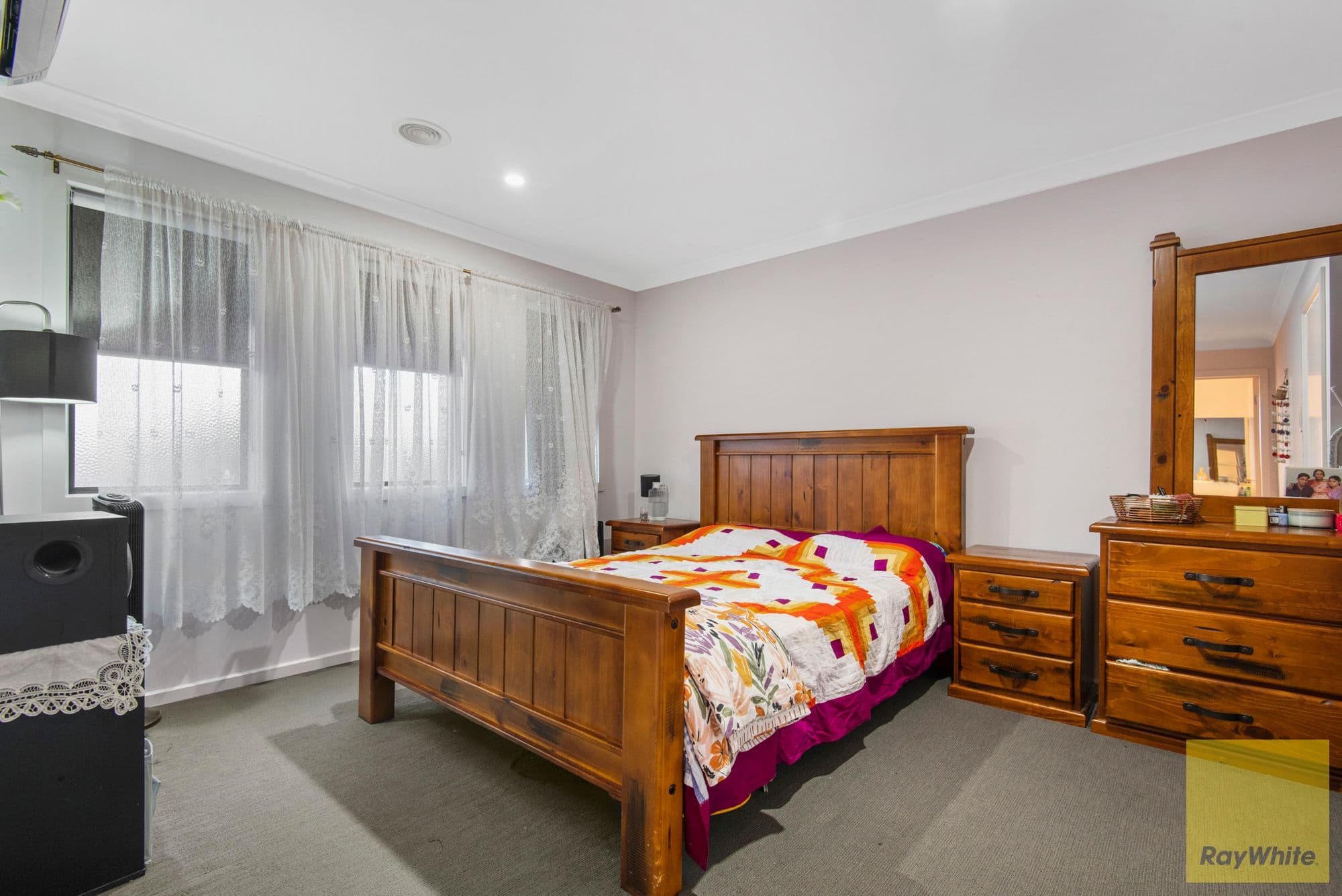 65 Rowes Road, Werribee VIC 3030, Werribee - Thumbnail 2