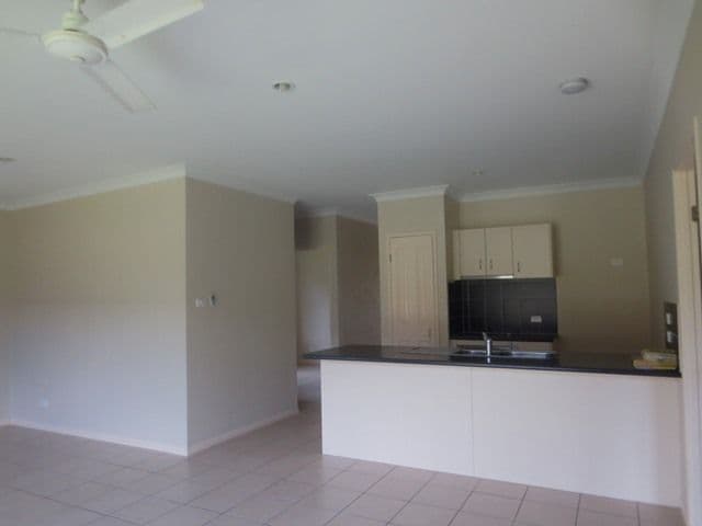69 Booyong Drive, MOUNT SHERIDAN QLD 4868, Mount Sheridan - Thumbnail 4