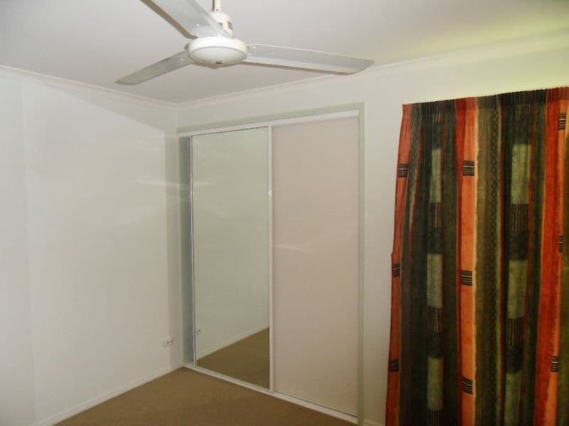 12 Latrobe Street, Tannum Sands QLD 4680, Tannum Sands - Thumbnail 6