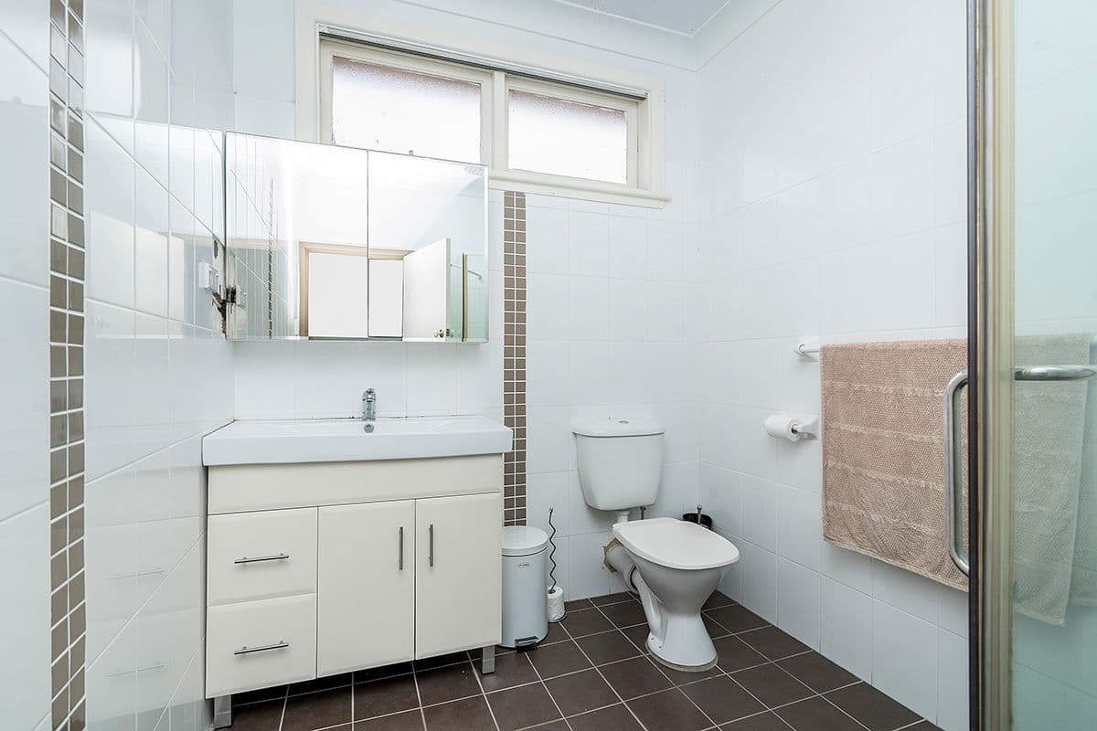 50 Webb Road, Booker Bay - Thumbnail 3