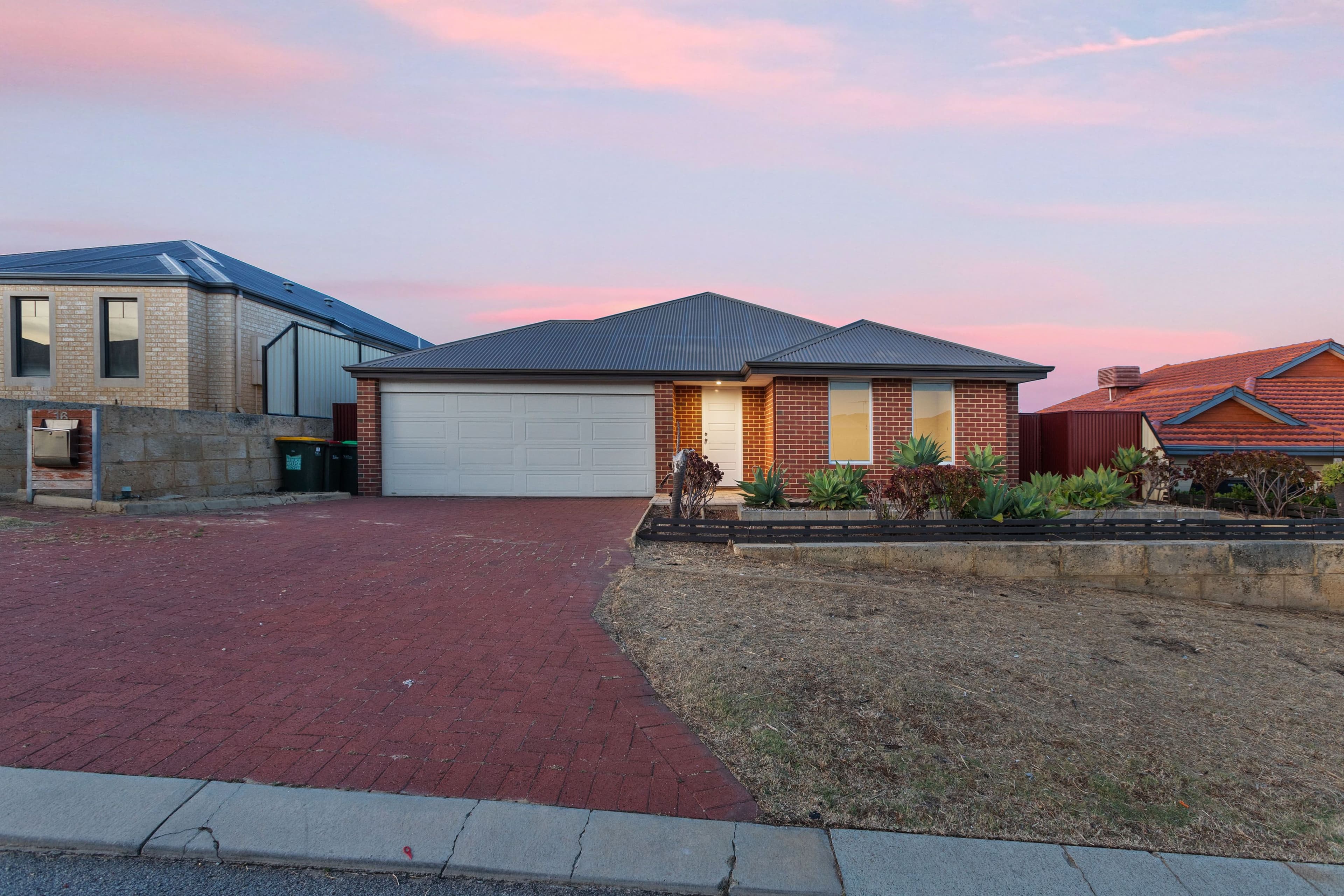 16 Boranup Avenue, Clarkson WA 6030, Clarkson - Thumbnail 2