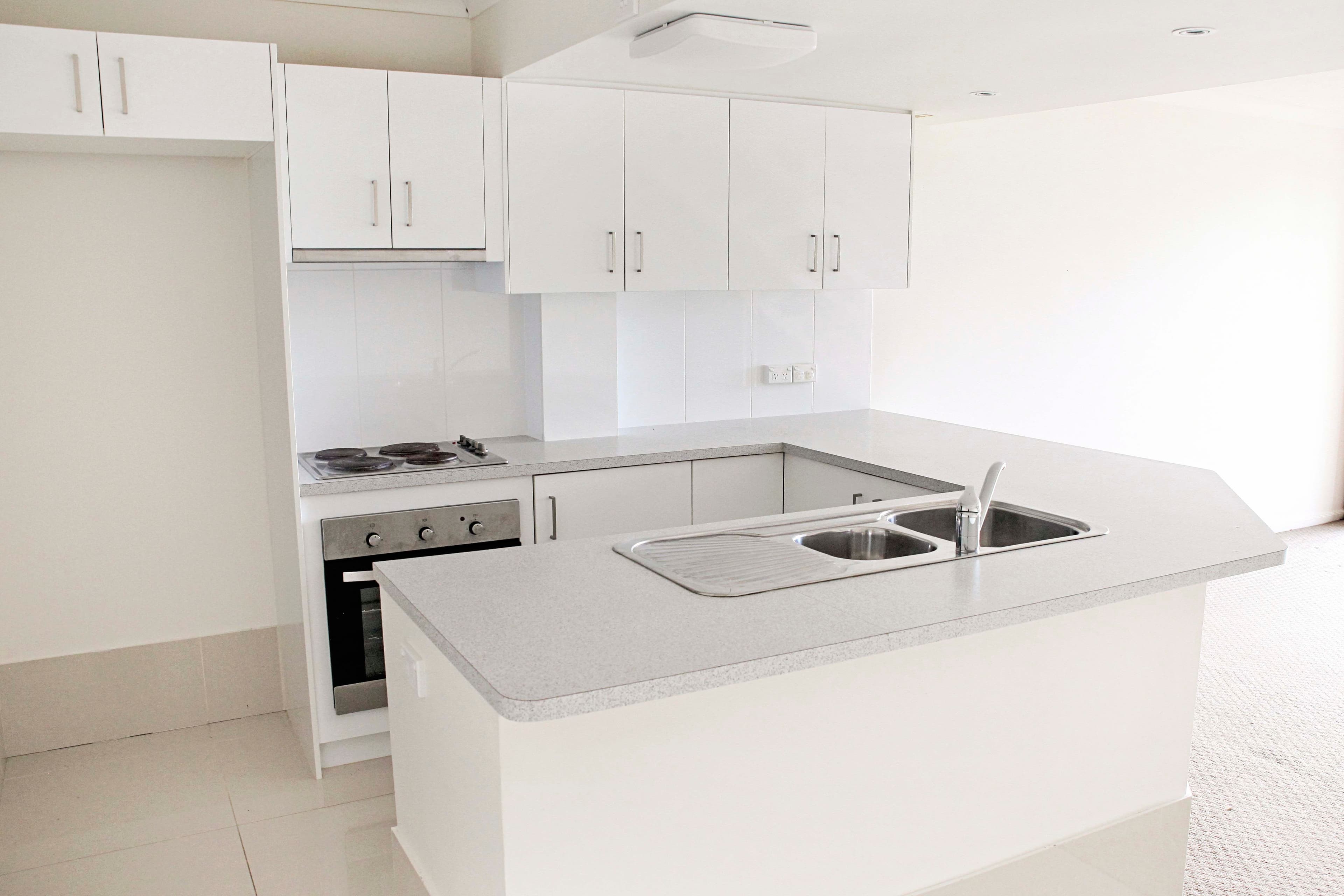 300 Cottesloe Drive, Mermaid Waters QLD 4218, Mermaid Waters - Thumbnail 6