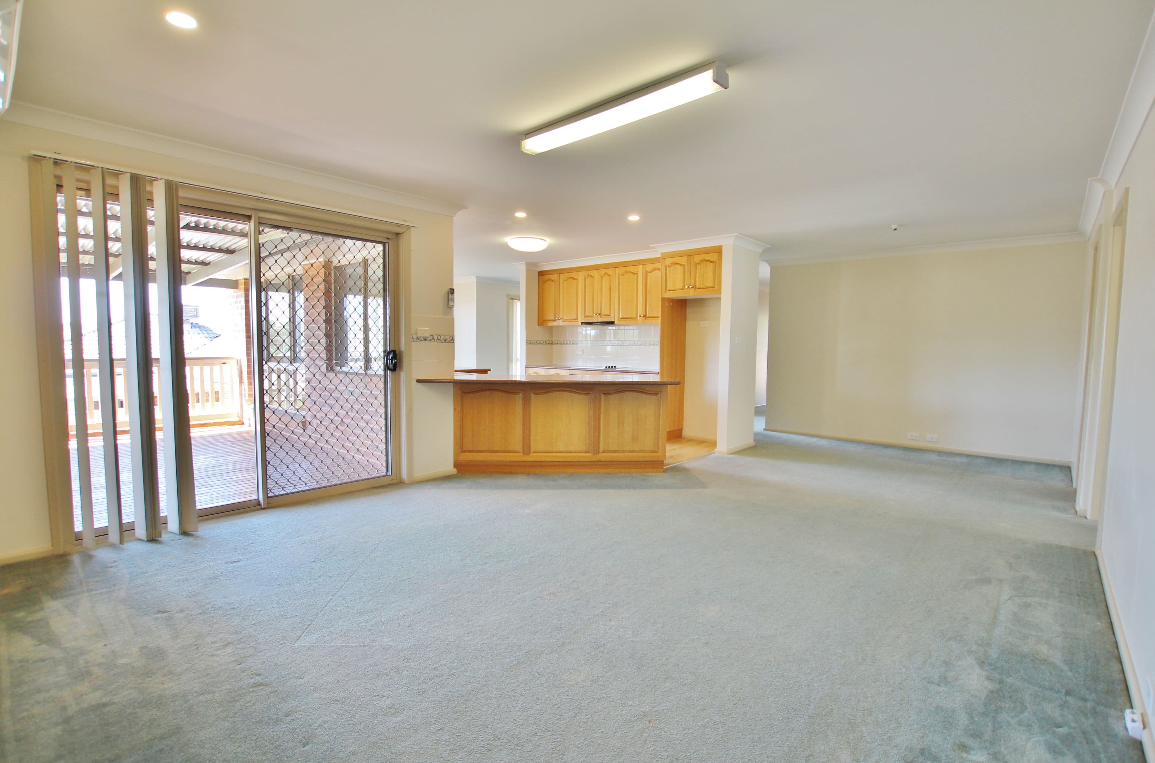 13 Hargreaves Crescent, Young - Thumbnail 3