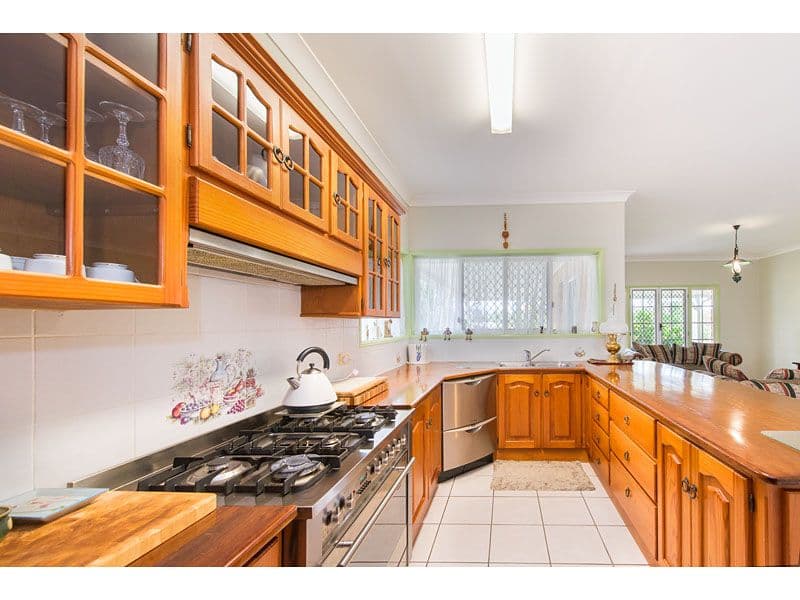 49 Angela Road, ROCKYVIEW QLD 4701, Rockyview - Thumbnail 4