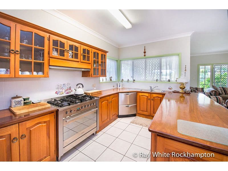 49 Angela Road, ROCKYVIEW QLD 4701, Rockyview - Thumbnail 5