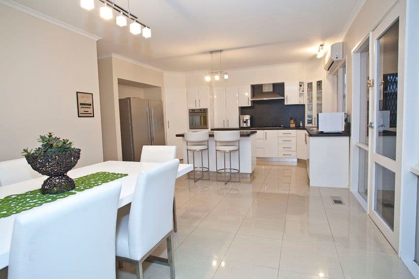 35 Tourmaline Crescent, WHEELERS HILL VIC 3150, Wheelers Hill - Image 1