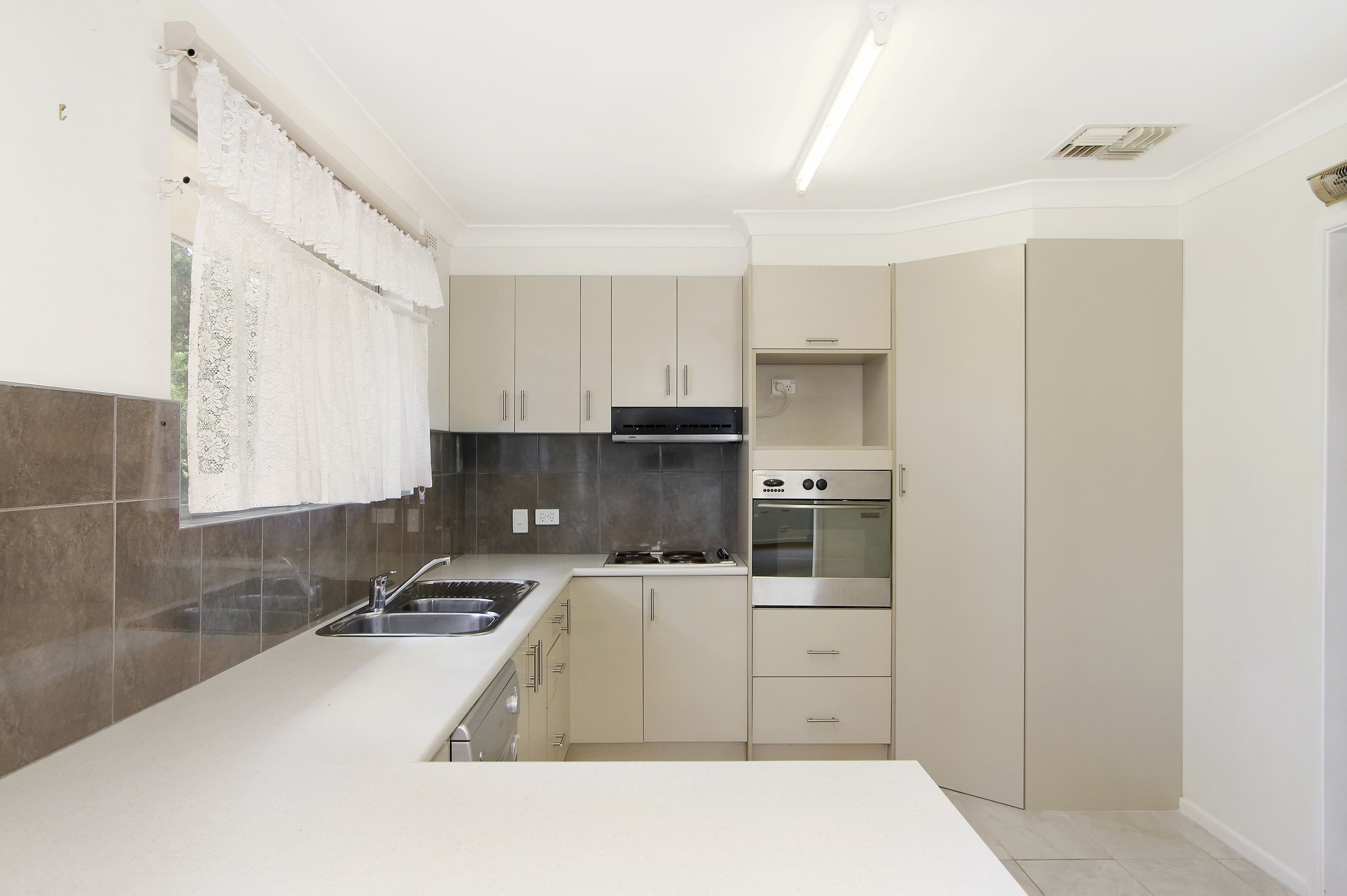 39 Edward Street, Tamworth NSW 2340, Tamworth - Thumbnail 3