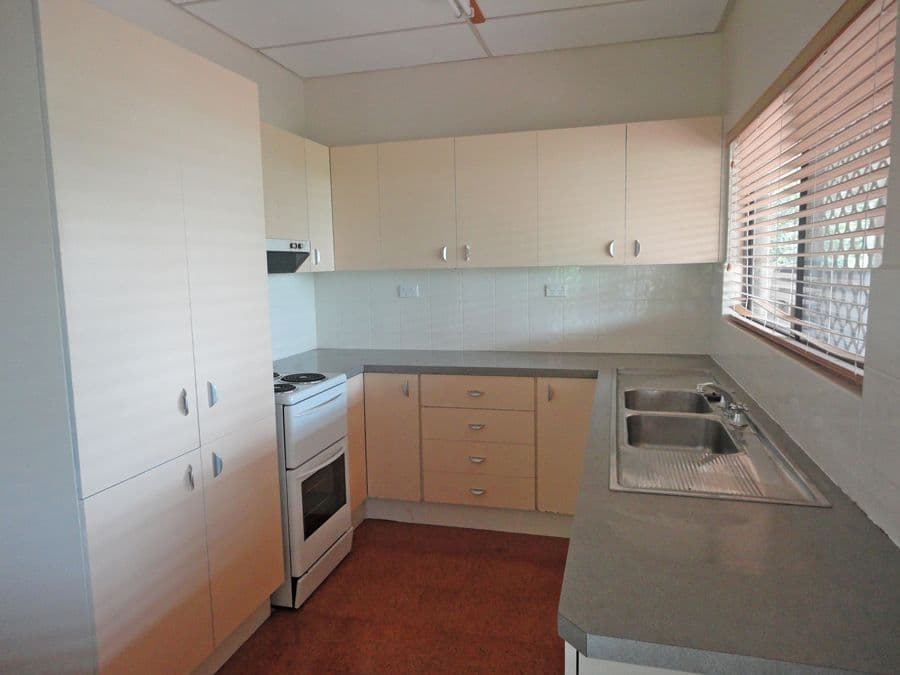 10 Danbulla Crescent, ATHERTON QLD 4883, Atherton - Thumbnail 2