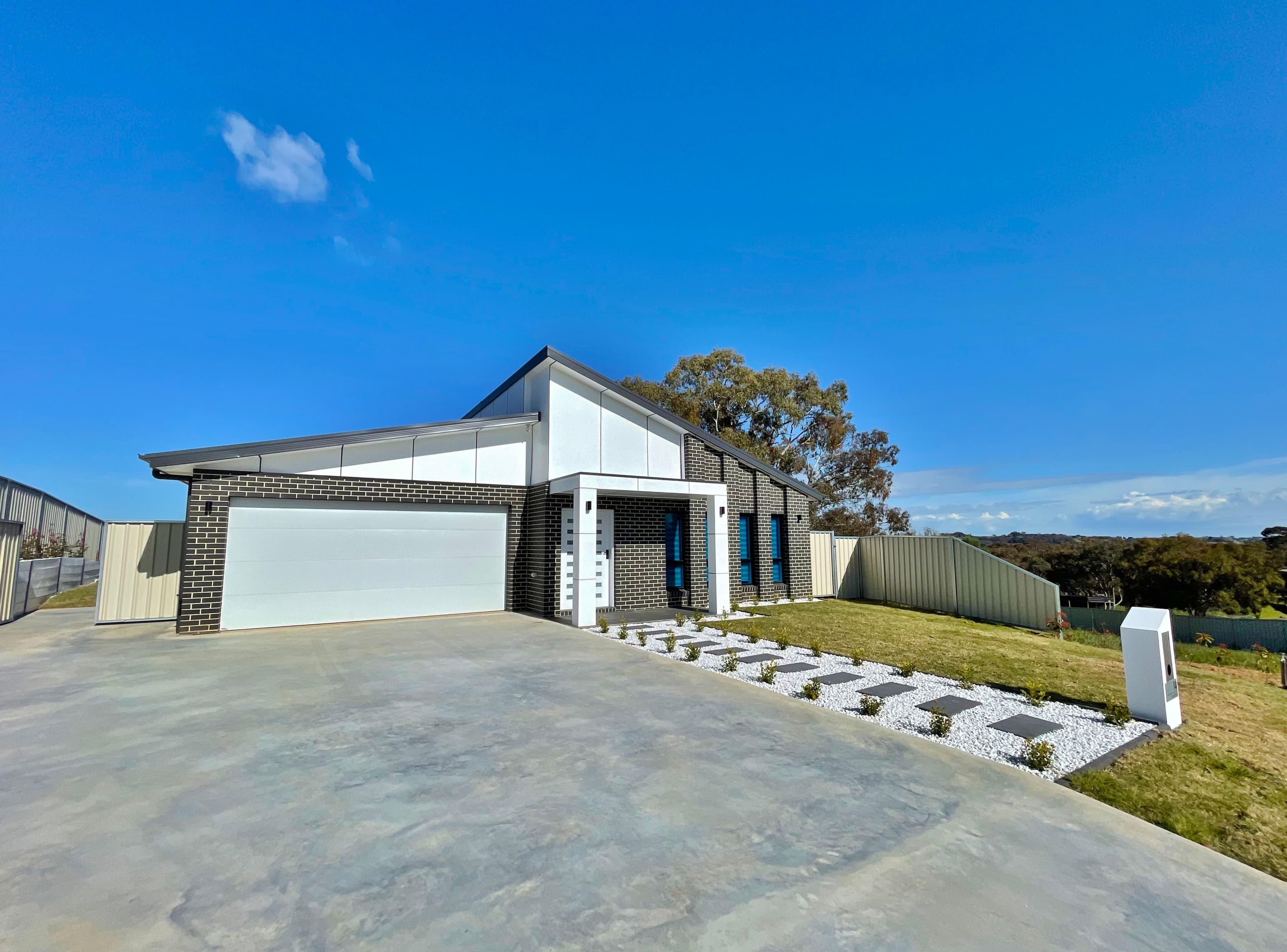 14 Henry Place, Young NSW 2594, Young - Image 1