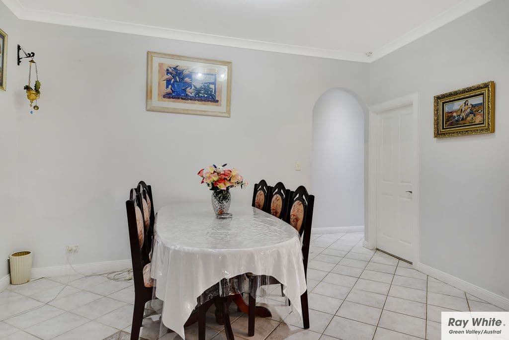 8 Bentinck Drive, Green Valley - Thumbnail 4