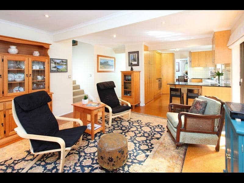 76 Marmindie Street, CHAPEL HILL QLD 4069, Chapel Hill - Thumbnail 5