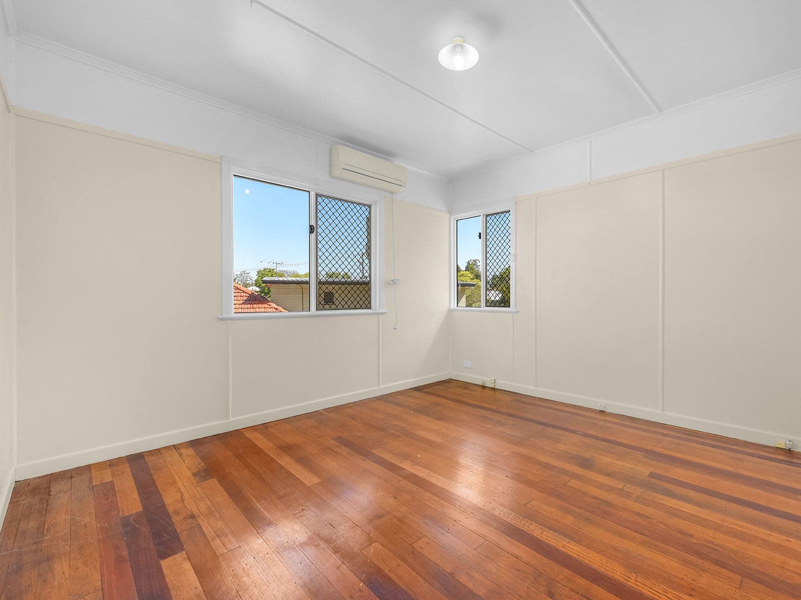 24 Topaz Street, Holland Park QLD 4121, Holland Park - Thumbnail 8