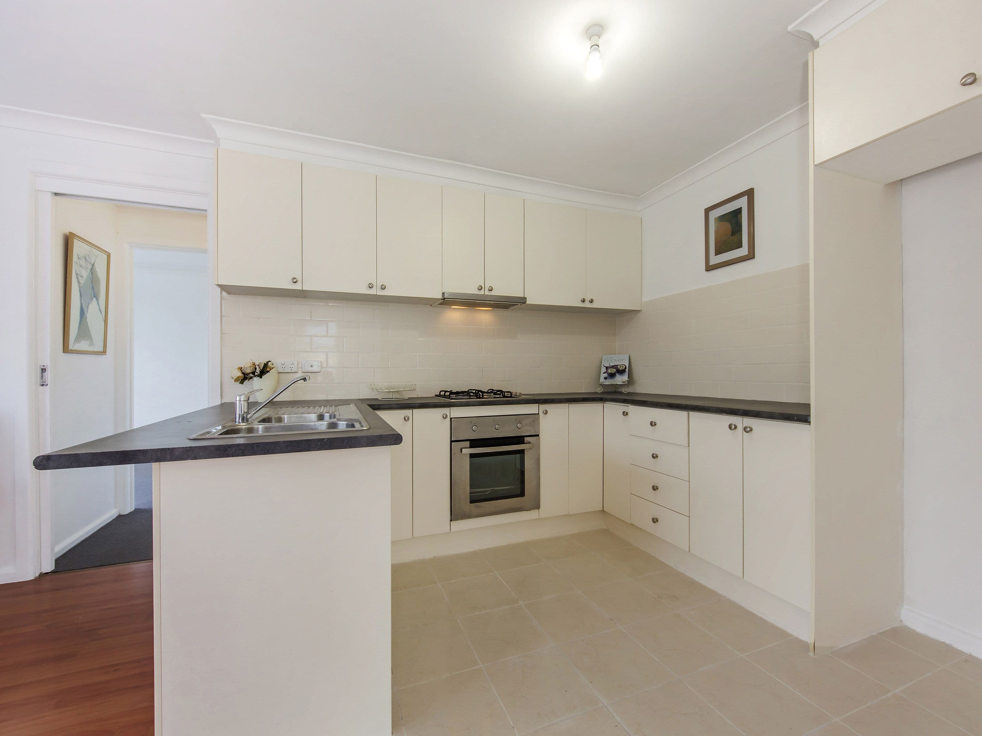 10 Cornhill Street, St Albans VIC 3021, St Albans - Thumbnail 4