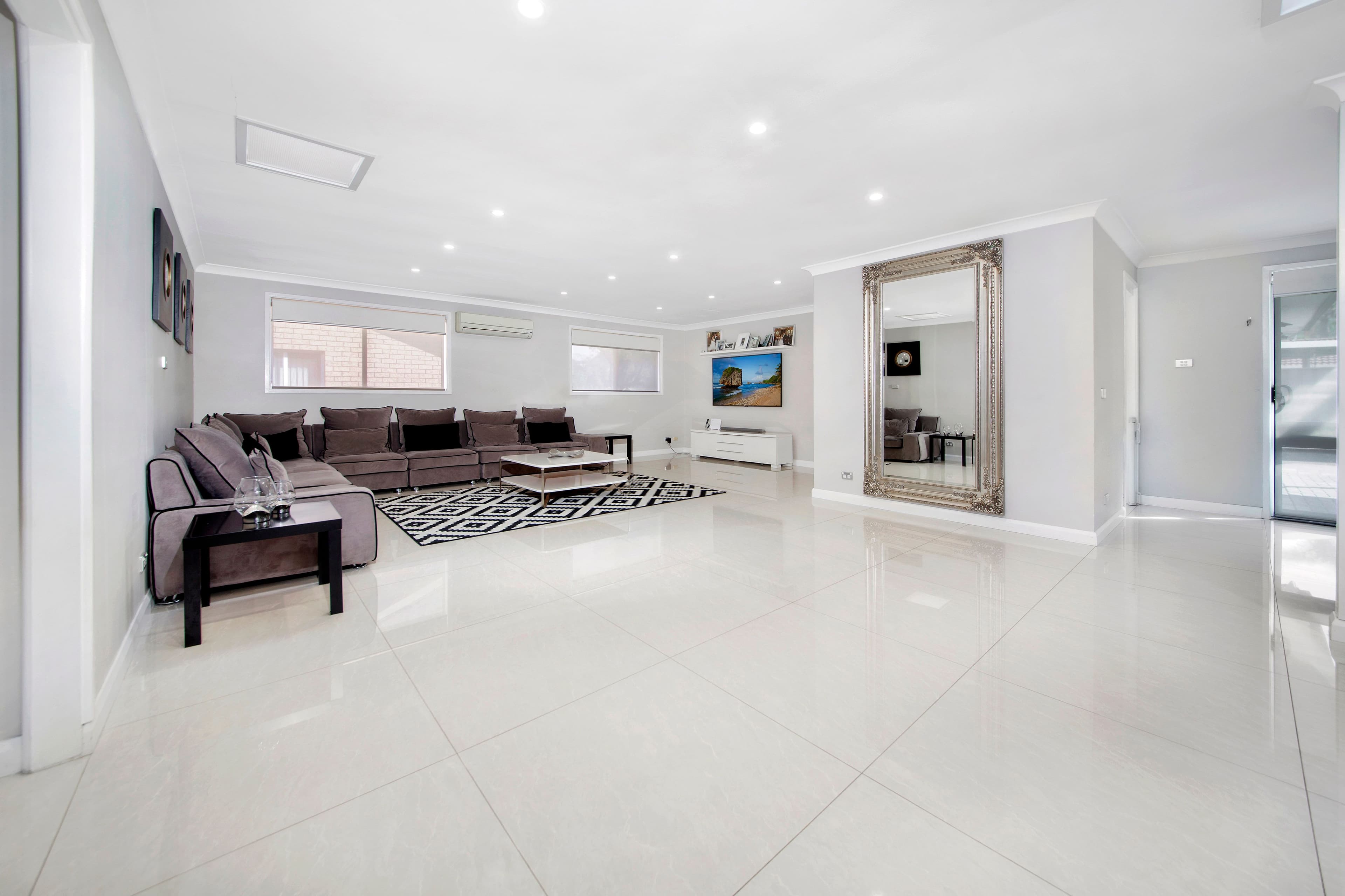 6 Callistemon Close, Alfords Point - Thumbnail 3