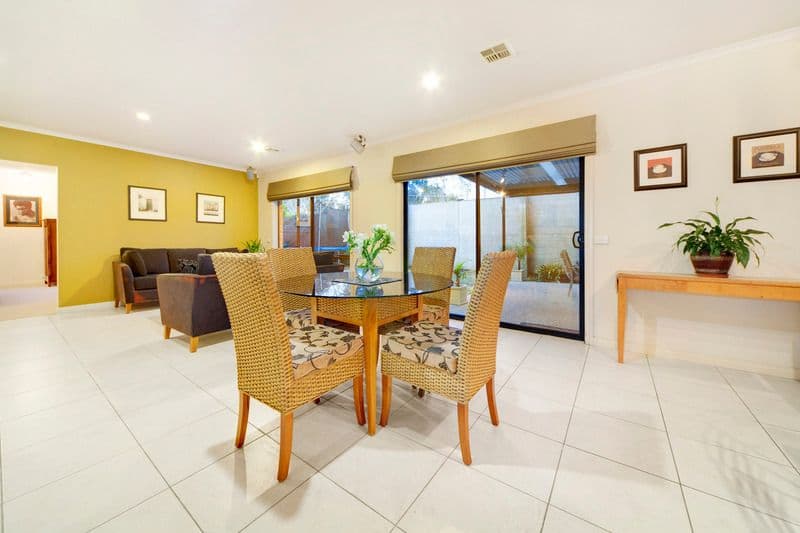 24 Williamson Close, MORDIALLOC VIC 3195, Mordialloc - Thumbnail 3
