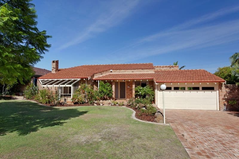 4 Austin Place, WINTHROP WA 6150, Winthrop - Image 1