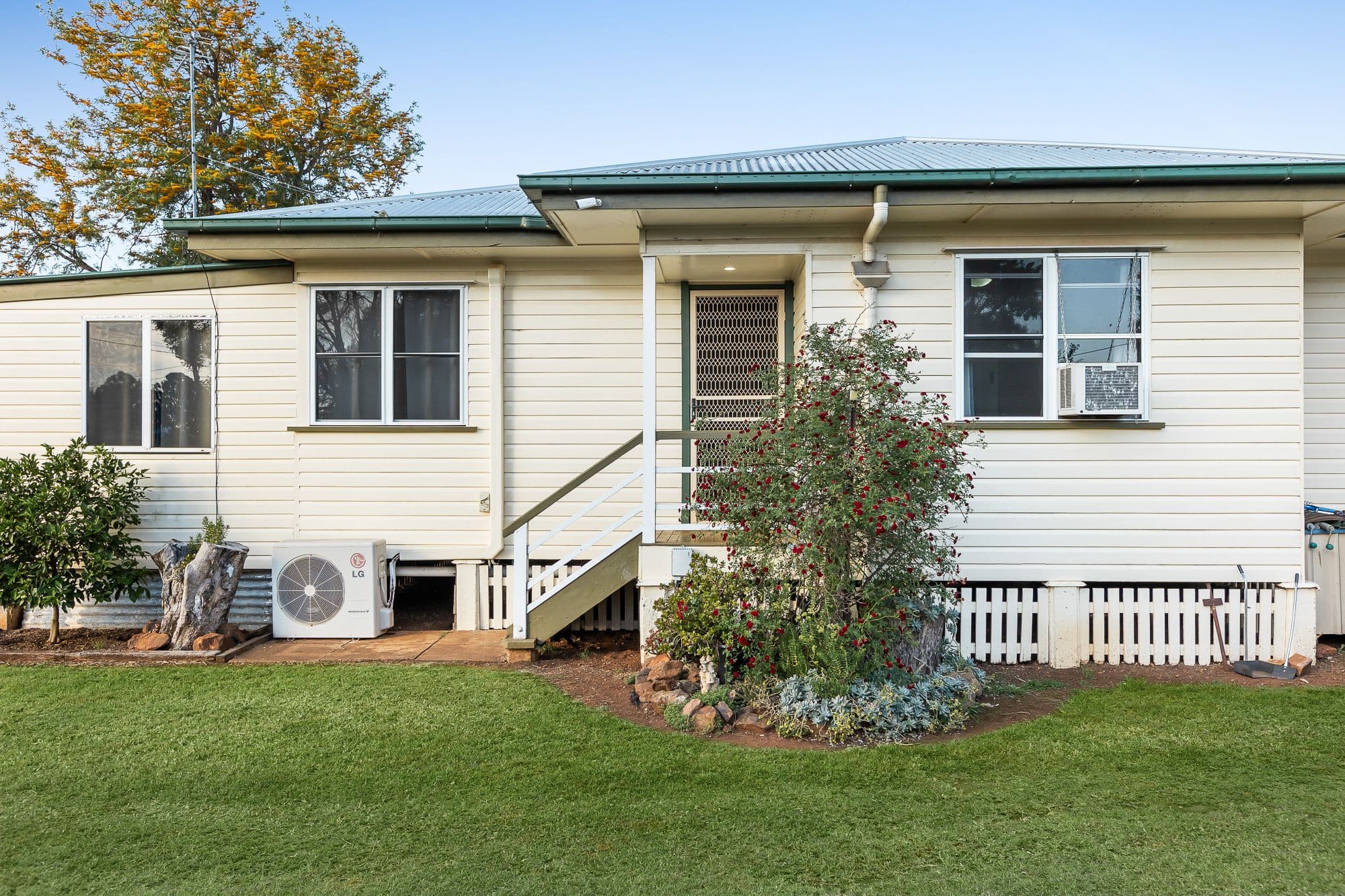 9 Aubigny Road, Oakey QLD 4401, Oakey - Image 1