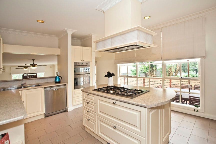 49 Grandview Road, WHEELERS HILL VIC 3150, Wheelers Hill - Thumbnail 4
