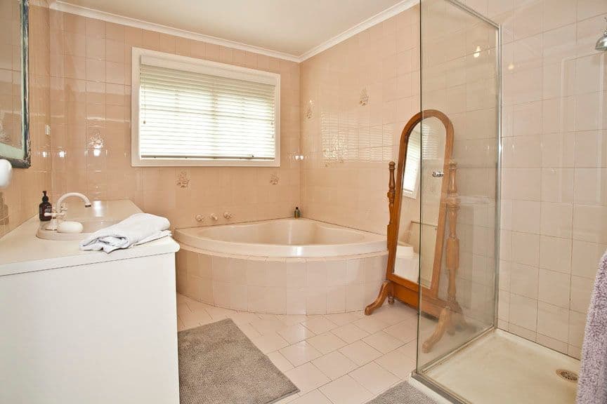 49 Grandview Road, WHEELERS HILL VIC 3150, Wheelers Hill - Thumbnail 8