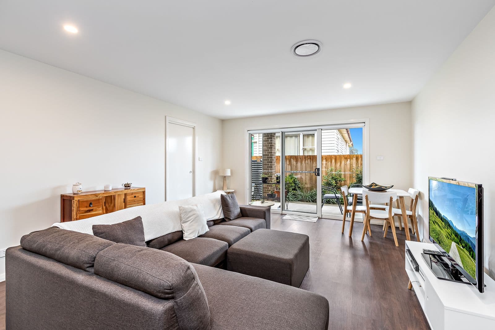 1 Longworth Avenue, Wallsend NSW 2287, Wallsend - Thumbnail 4