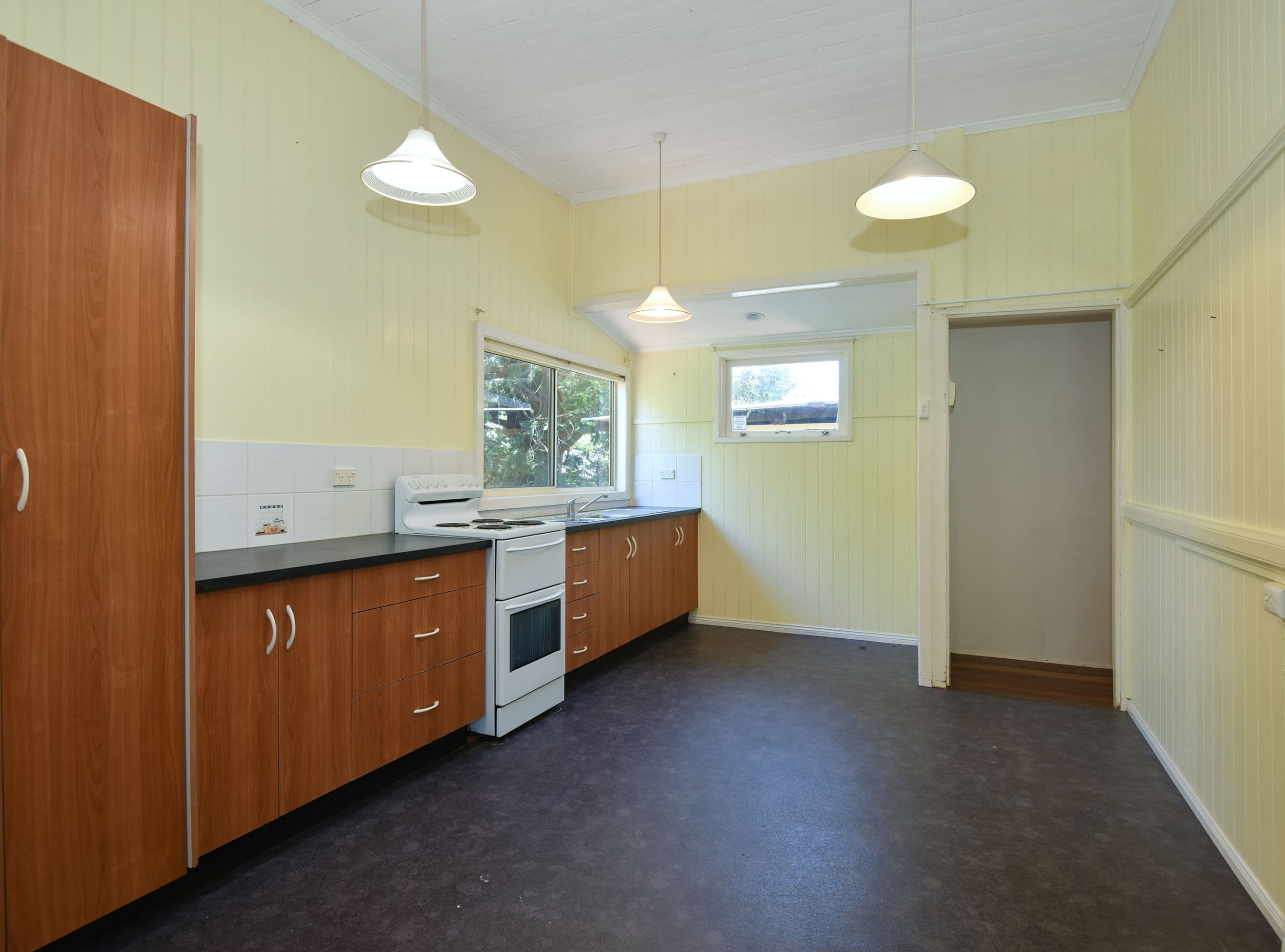 9 Boland Street, North Toowoomba QLD 4350, North Toowoomba - Thumbnail 2