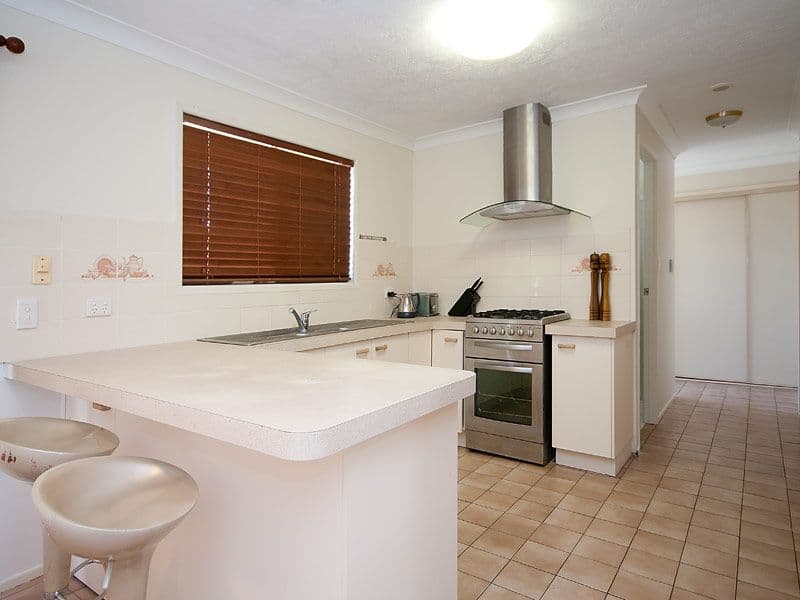 89 Alec Avenue, MERMAID WATERS QLD 4218, Mermaid Waters - Thumbnail 4