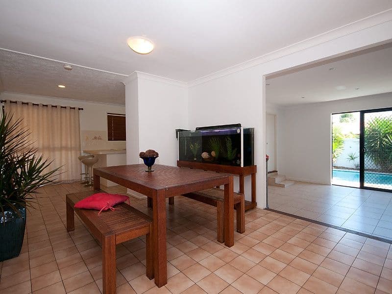 89 Alec Avenue, MERMAID WATERS QLD 4218, Mermaid Waters - Thumbnail 7