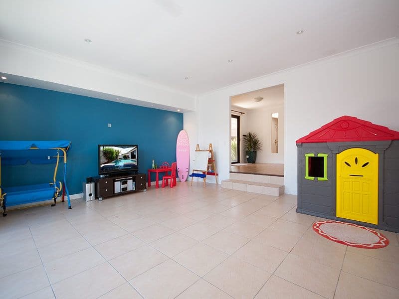 89 Alec Avenue, MERMAID WATERS QLD 4218, Mermaid Waters - Thumbnail 8