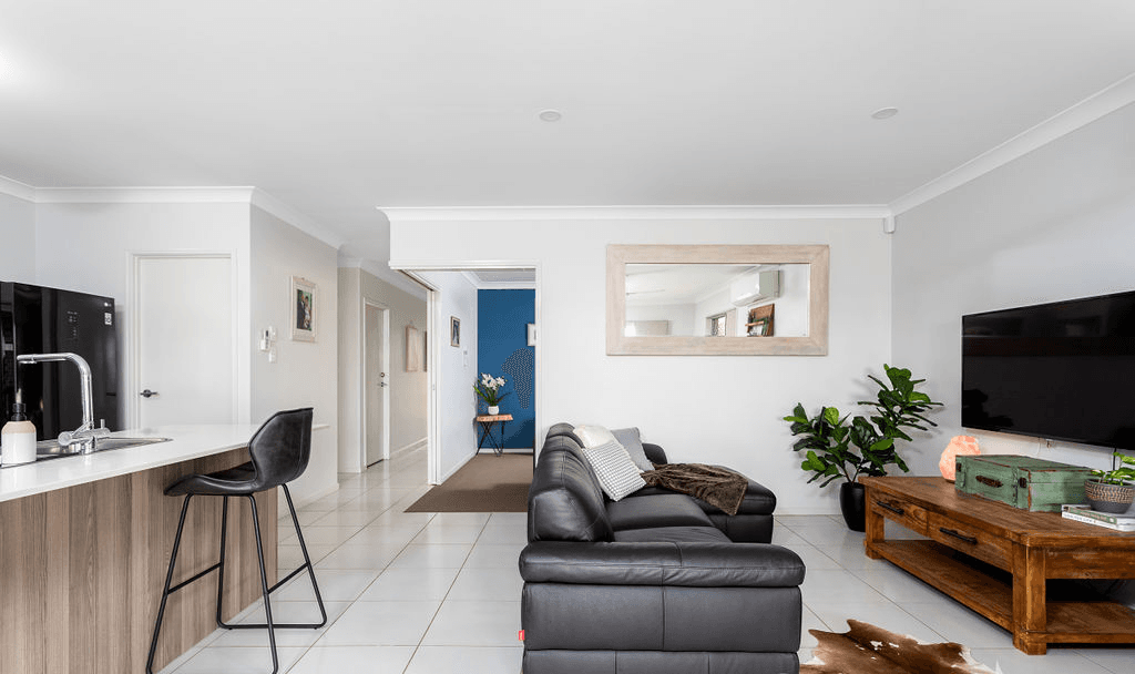 13 Berkshire Place, Heathwood QLD 4110, Heathwood - Thumbnail 2