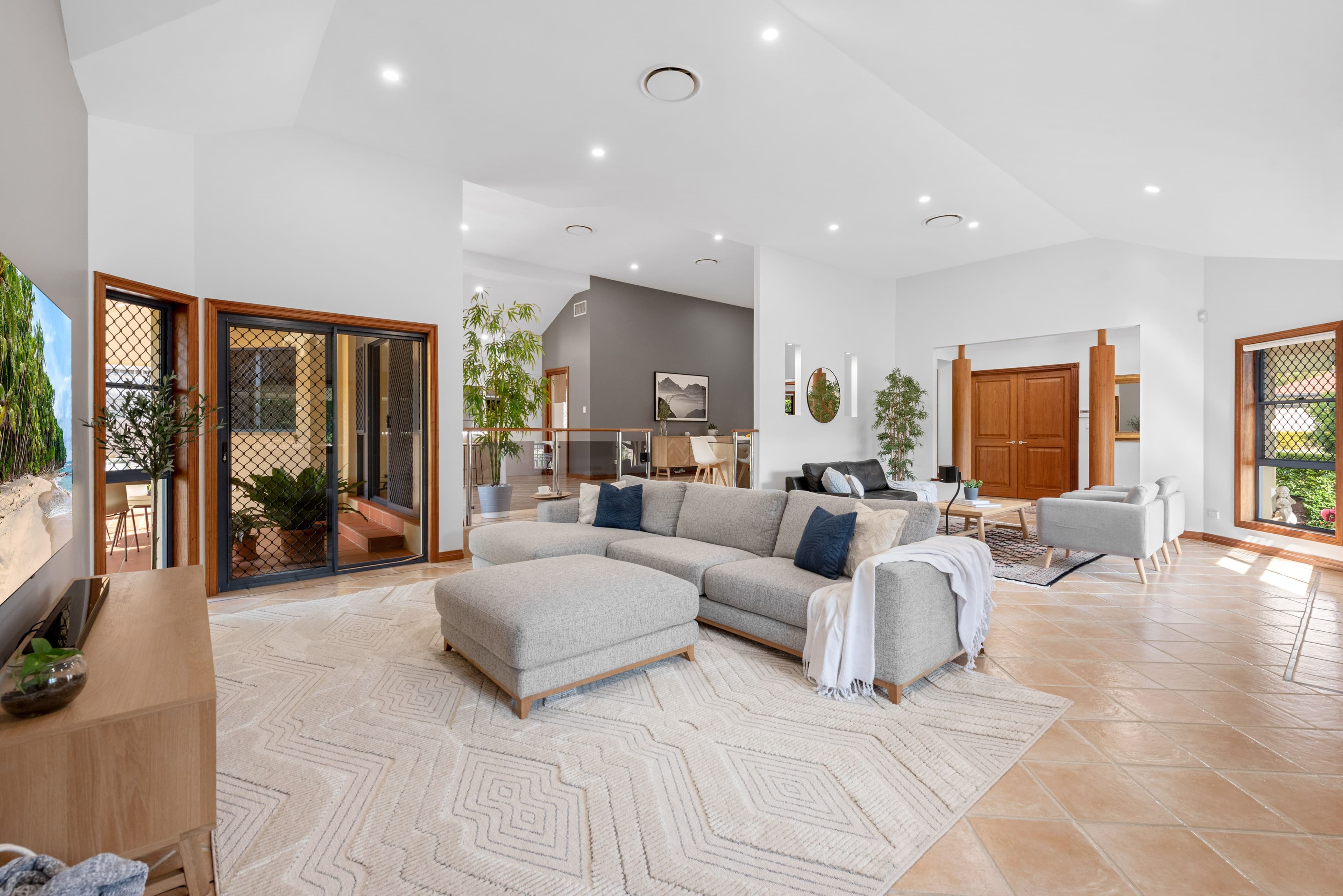 6 Goodwood Place, Carindale QLD 4152, Carindale - Thumbnail 4