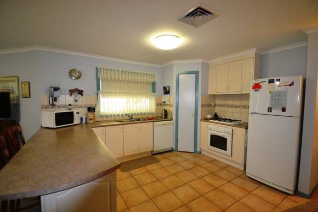 47 Loco Street, SEYMOUR VIC 3660, Seymour - Thumbnail 8