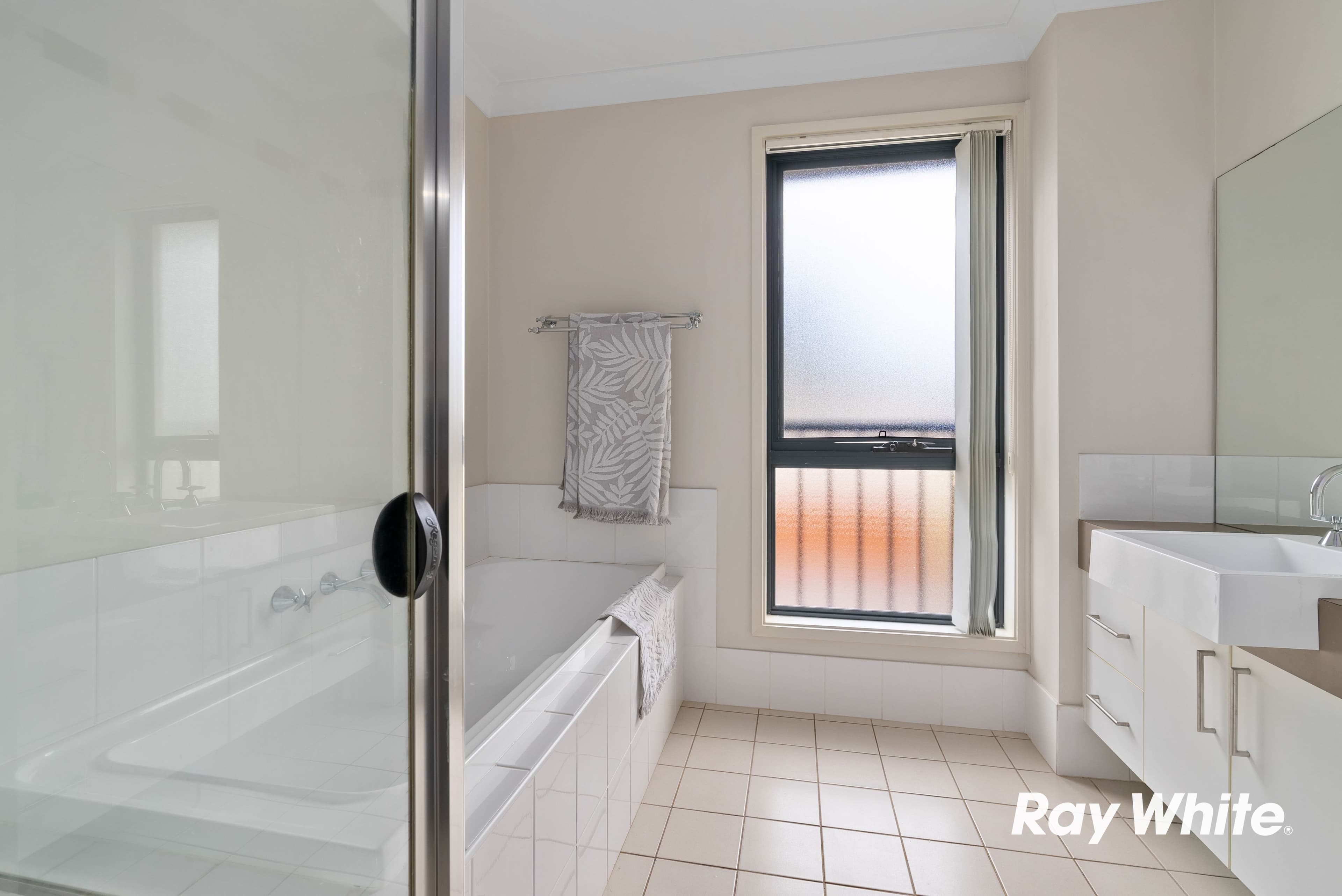 50 Tree Top Circuit, Quakers Hill NSW 2763, Quakers Hill - Thumbnail 8