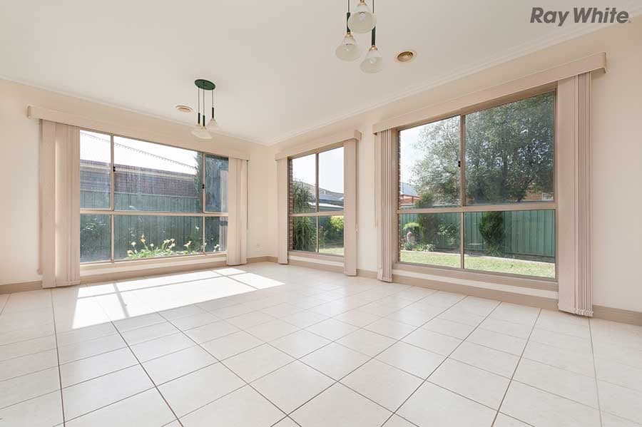 6 Northampton Crescent, Caroline Springs VIC 3023, Caroline Springs - Thumbnail 7