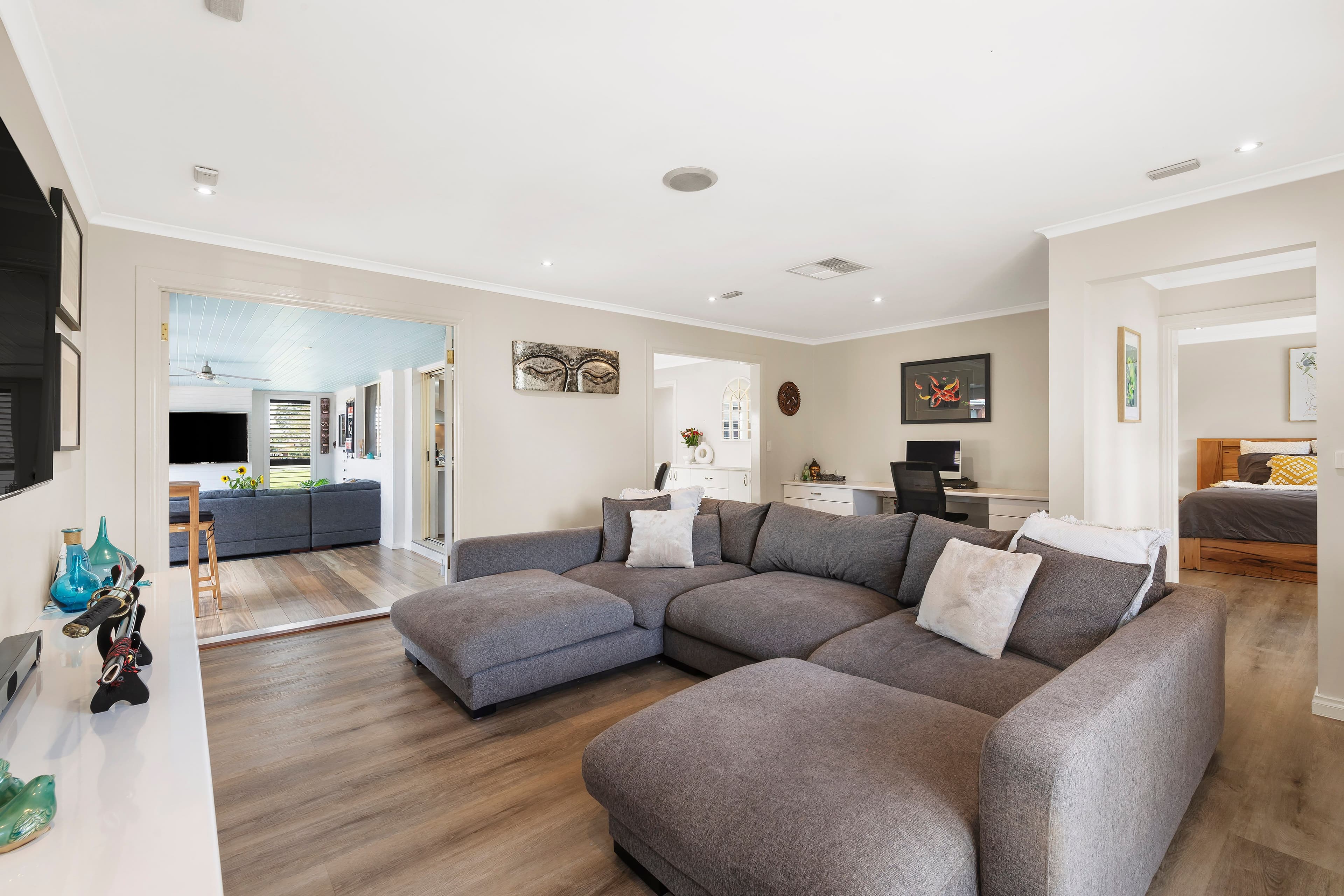8 Tooth Court, Mill Park VIC 3082, Mill Park - Thumbnail 4