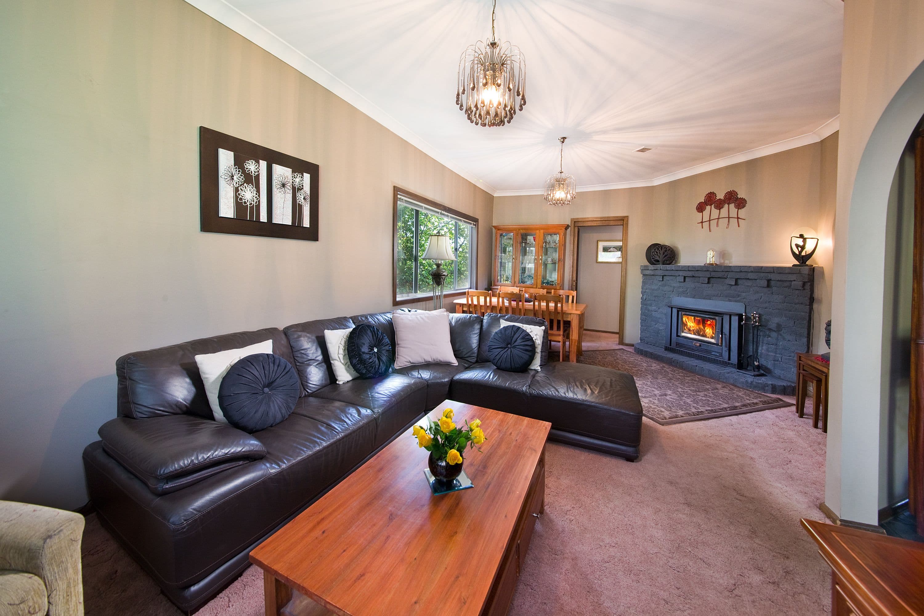 33 Hat Hill Road, Blackheath - Thumbnail 2